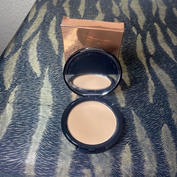 AESTHETICA BRONZER - Picture 3 of 3